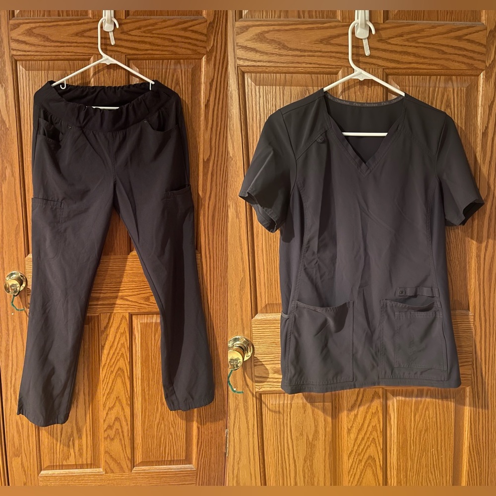 Cherokee iFlex Scrub Set Gray